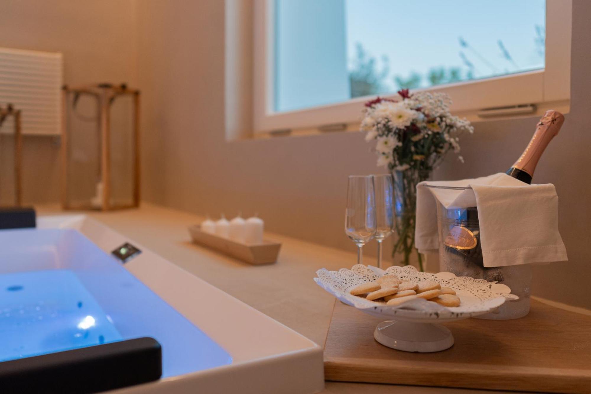 Essenza Relais Contemporaneo Bed & Breakfast ชิสแตร์นีโน ภายนอก รูปภาพ