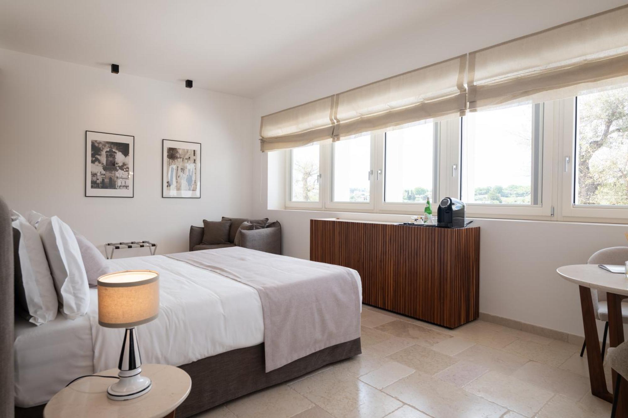Essenza Relais Contemporaneo Bed & Breakfast ชิสแตร์นีโน ภายนอก รูปภาพ